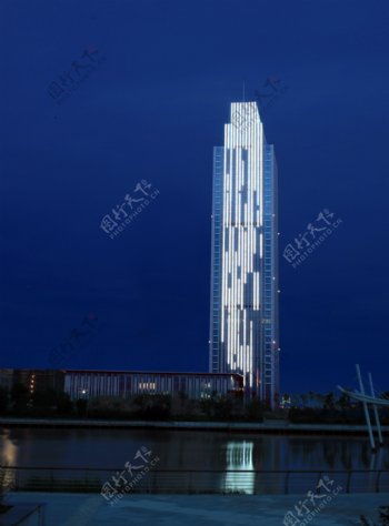 哈尔滨科技大厦夜景图片