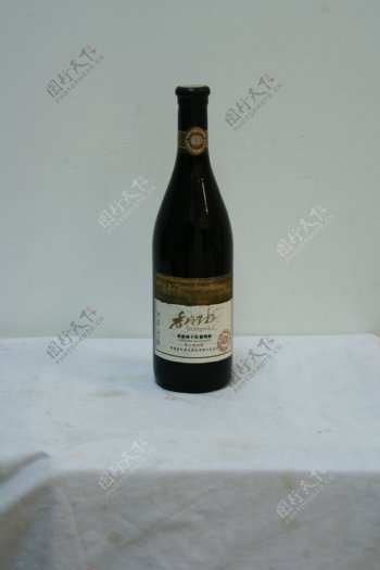 香格里拉干红葡萄酒图片