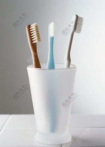 洗漱用品口杯牙刷