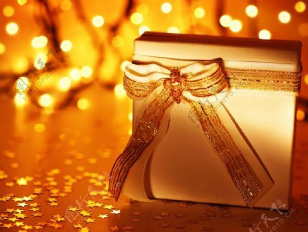 金色圣诞礼品盒背景图片