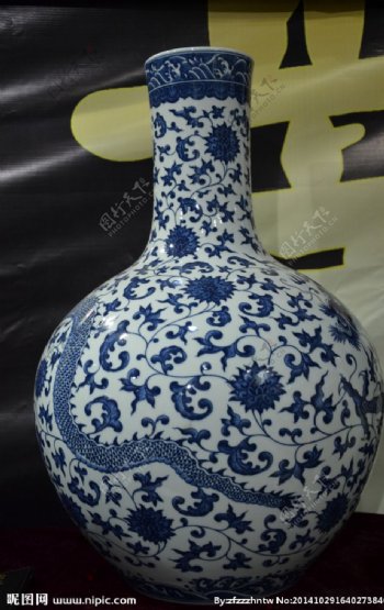 青花瓷瓷瓶图片