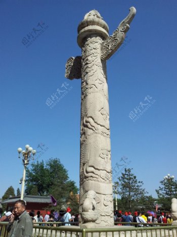 柱子雕塑图片