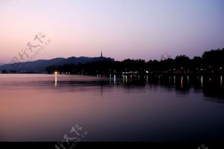 西湖夜色图片