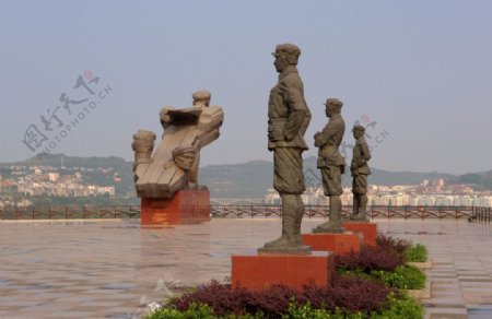 重走红军路之雕塑广场图片
