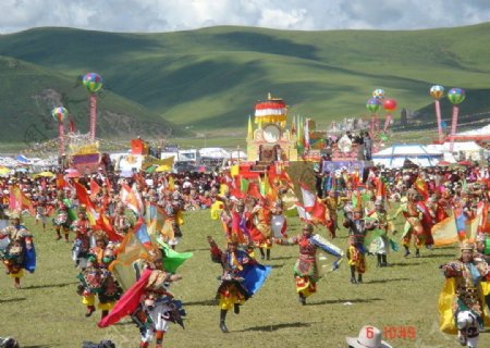 西藏庆典之献礼格萨尔王图片