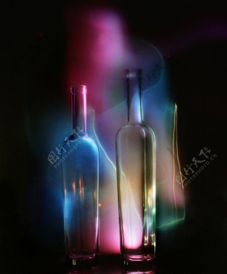 玻璃酒瓶图片