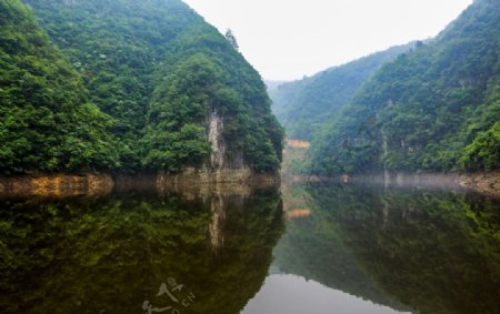 南江大峡谷图片
