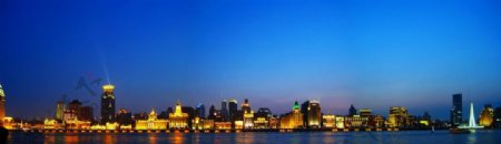 上海外滩夜景远眺图片