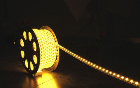 LED发光灯带图片