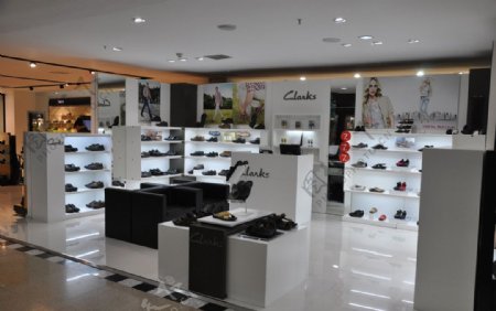 其乐CLARKS鞋品牌店铺陈列图片