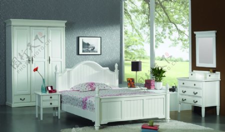 白色板式家具图片