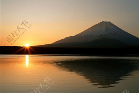 富士山日出图片