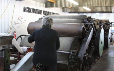 羊毛生产机器图片