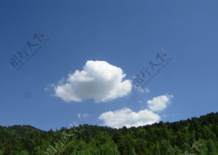 天边的孤云图片
