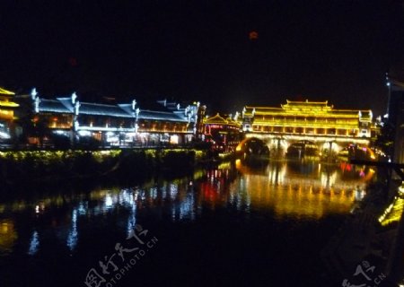 凤凰城夜景图片