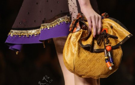 LouisVuittonSpring2010LV手提包时尚流行质感个性漂亮图片
