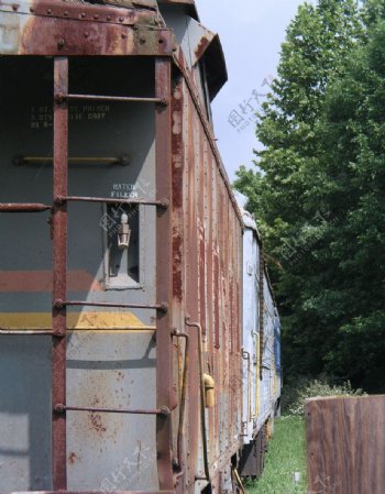 废旧火车车厢图片