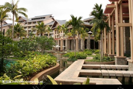 海南三亚的海滨豪华酒店图片