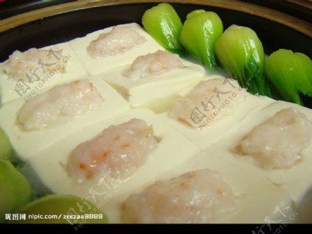 浓汤鲜虾酿豆腐图片