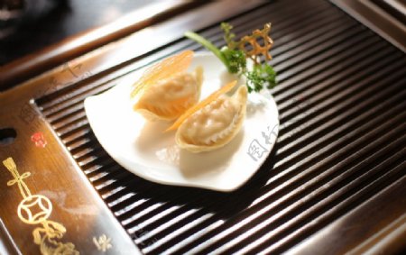 金网灌汤水饺图片
