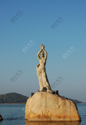 渔女雕塑1图片
