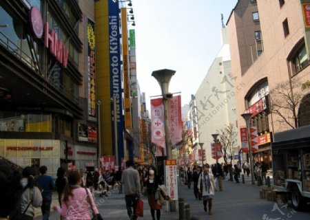 东京银座大街步行街段街景图片