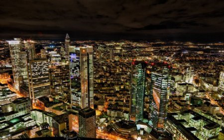 繁华城市夜景俯瞰图片
