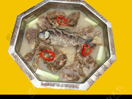 清蒸鱼肉火锅图片