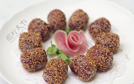 自制紫薯枣图片