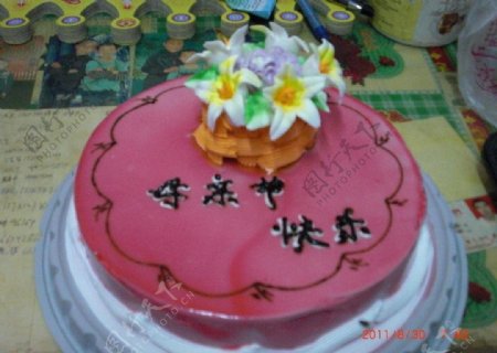 鲜花生日蛋糕图片
