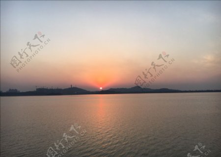 夕阳洞庭湖南湖摄影