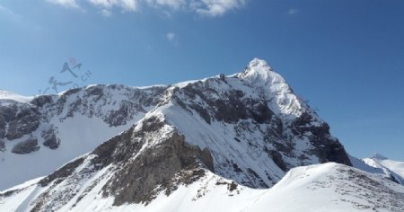 阿尔高冬季雪山
