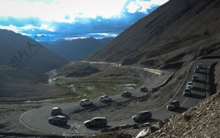 西藏山路