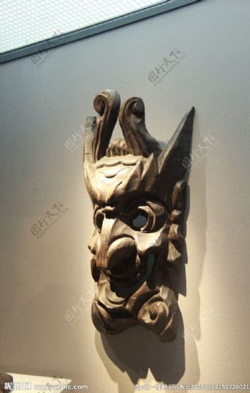 少数民族木雕面具神话人物