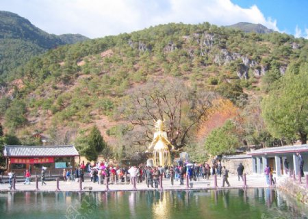 丽江玉水寨自然神像