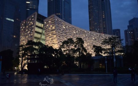 广州图书馆夜景