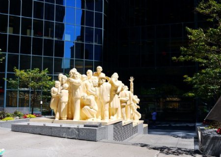 金融大厦雕像