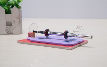 小玩童科技小制作磁悬浮笔