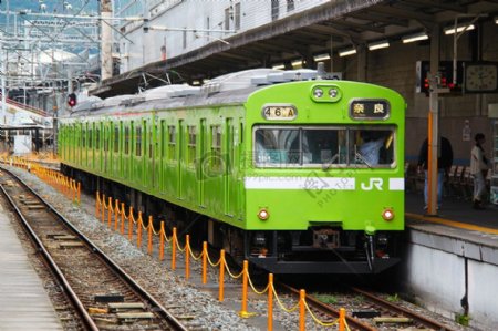 绿色的火车