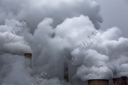 工业排放烟雾摄影