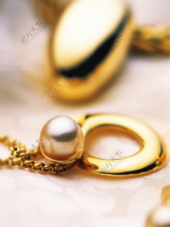 珍珠黄金饰品图片