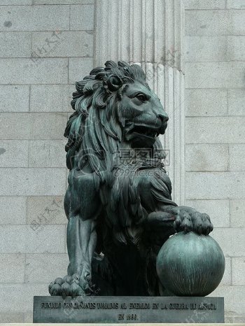 参议院门口的狮子