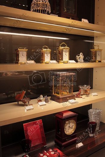 艺术桌面玻璃狗钢琴雕塑时钟黄金微型花瓶制造recordplayer
