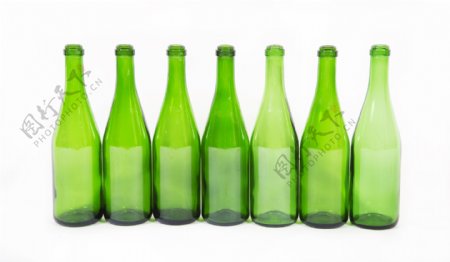 绿色玻璃饮料瓶图片