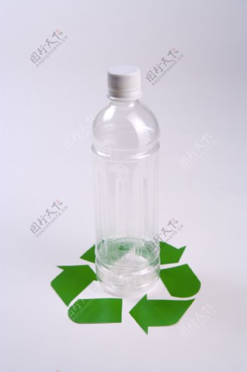 塑料瓶回收利用公益广告图片图片