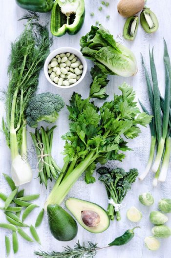一堆绿色蔬菜图片