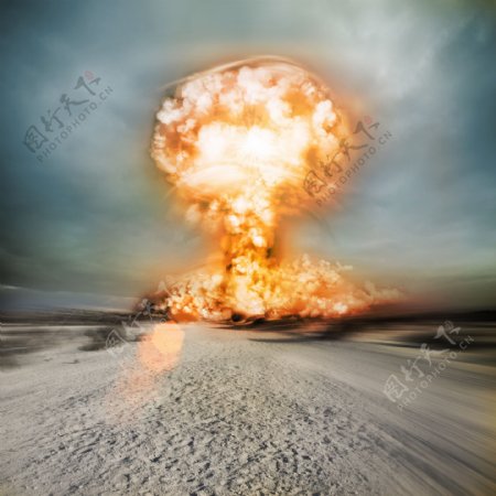 沙漠原子弹爆炸蘑菇云图片