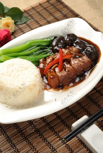 东坡肉饭图片