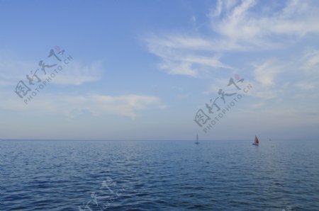 蓝色大海风景图片