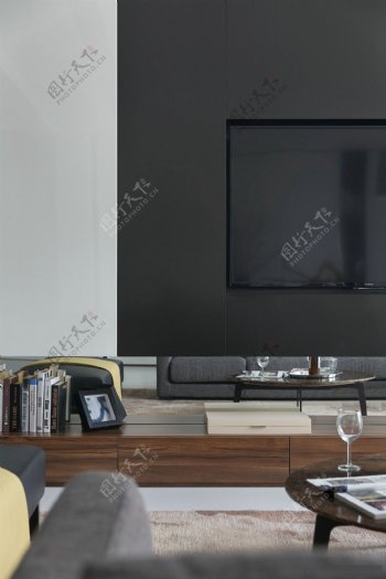 北欧时尚客厅电视墙设计图